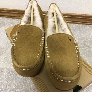 Koolaburra by UGG slipper